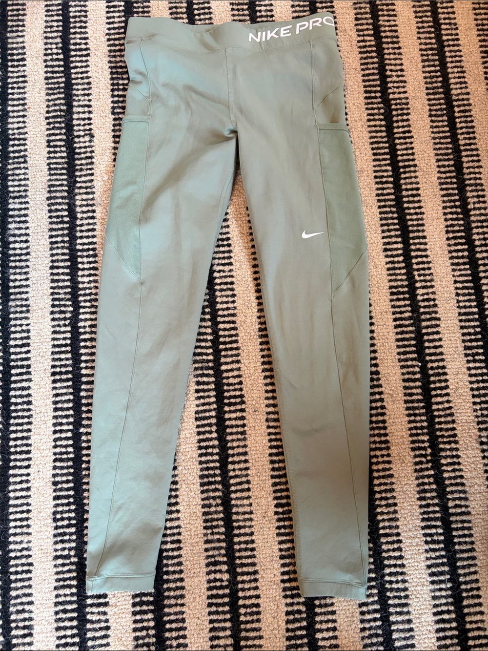 Nike Pro Olive High-Rise Leggings with Side Pockets